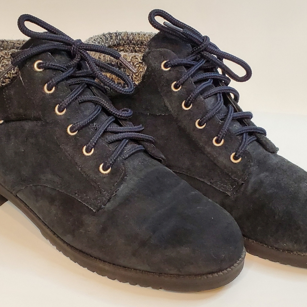 Rugged Outback Woman's size 7.5 bootie